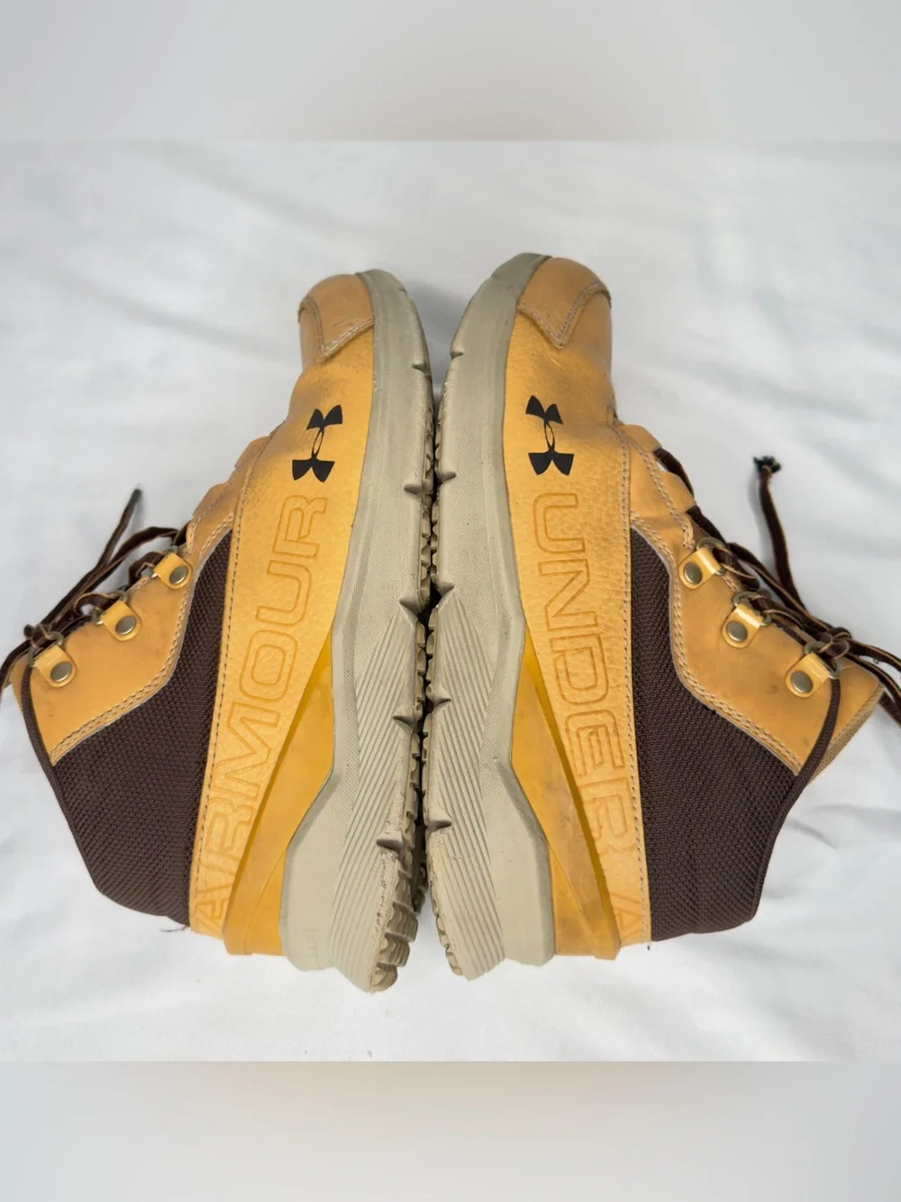 Under Armour Youth Hiking Boots Size 6Y Tan & Brown Lace Up Outdoor